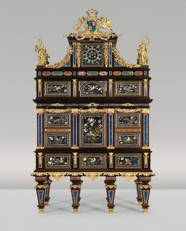 Badminton Cabinet